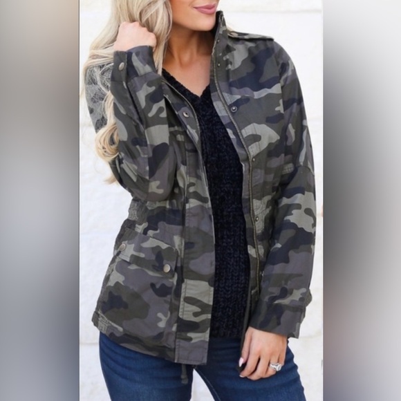 Love Tree Jackets & Blazers - Love Tree, Sexy Camouflage Army Green Fatigue Jacket, Small
